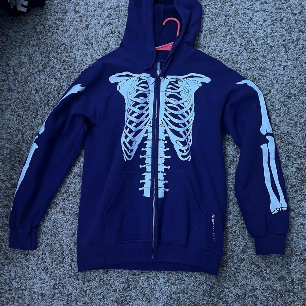 Simplicity bones zip up